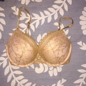 ❗️NWOT VICTORIAS SECRET Very Sexy Push-Up Bra❗️